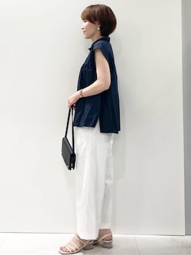 「MK MICHEL KLEIN（エムケーミッシェルクラン）の[洗える]ナチュラルツイルワイドクロップドパンツ（その他パンツ、ホワイト系）」を使った、MKミッシェルクランさん（レディース・157cm）の夏コーディネート