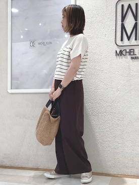 「MK MICHEL KLEIN（エムケーミッシェルクラン）の[洗える]リネンライクストレッチ ストレートワイドパンツ（スラックス、ブラウン系）」を使った、MKミッシェルクランさん（レディース・162cm）の春コーディネート