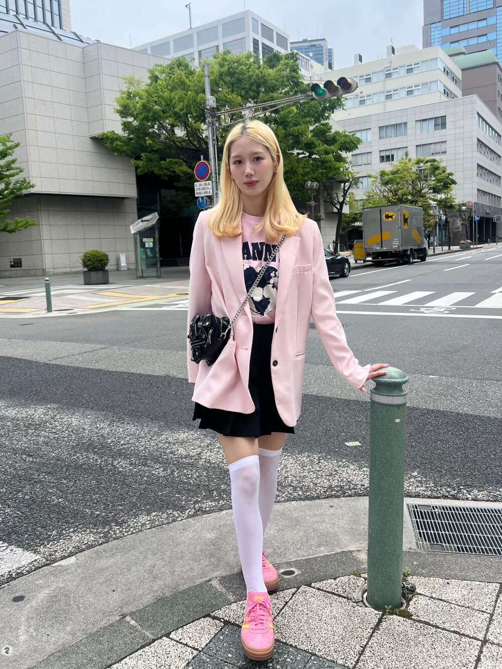ZARA - さぁになります。ZARA コーデュロイジャケット ミディアムピンク S ZARA コーデュロイジャケット ピンク - メルカリ