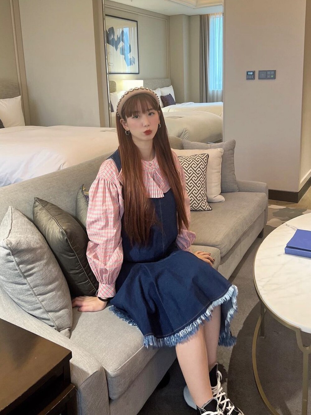 miu miuのカチューシャを使った人気ファッションコーディネート