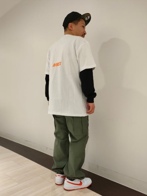 セール】《AVIREX × NEWERA》NEWERA POCKET T-SHIRT NEWYORK セール】《AVIREX × NEWERA》NEWERA POCKET T-SHIRT NEWYORK