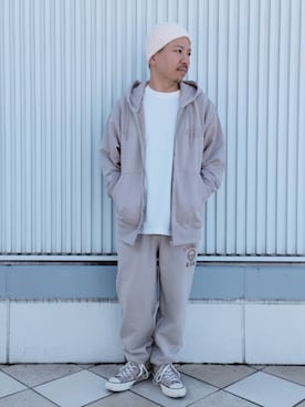 「AVIREX（アヴィレックス）のアイテム（スウェットパンツ）」を使った、SUGAYA！さん（メンズ・164cm）の秋コーディネート