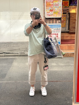 「adidas（アディダス）のアイテム（キャップ、ホワイト系）」を使った、sockさん（メンズ・169cm）の春コーディネート
