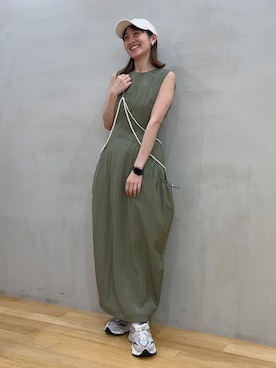 「SMELLY（スメリー）のアイテム（帽子）」を使った、サイサイ賽賽さん（レディース・160cm）の春コーディネート