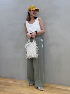 「SMELLY（スメリー）のアイテム（帽子）」を使った、サイサイ賽賽さん（レディース・160cm）の夏コーディネート