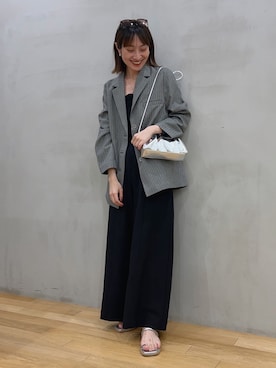 「SENSE OF PLACE by URBAN RESEARCH（センスオブプレイスバイアーバンリサーチ）のアイテム（オールインワン・サロペット）」を使った、サイサイ賽賽さん（レディース・160cm）の春コーディネート