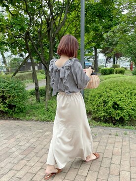 「moment+（モーメントプラス）のアイテム（スカート、ベージュ系）」を使った、kumingさん（レディース・163cm）の夏コーディネート