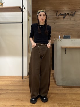 「Ungrid（アングリッド）のバックデザインロングスリーブTee（Tシャツ/カットソー、ブラック系）」を使った、庄司　未菜美さん（レディース・159cm）の夏コーディネート