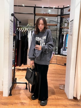 「アイテム（スウェット）」を使った、庄司　未菜美さん（レディース・159cm・30代）の秋コーディネート