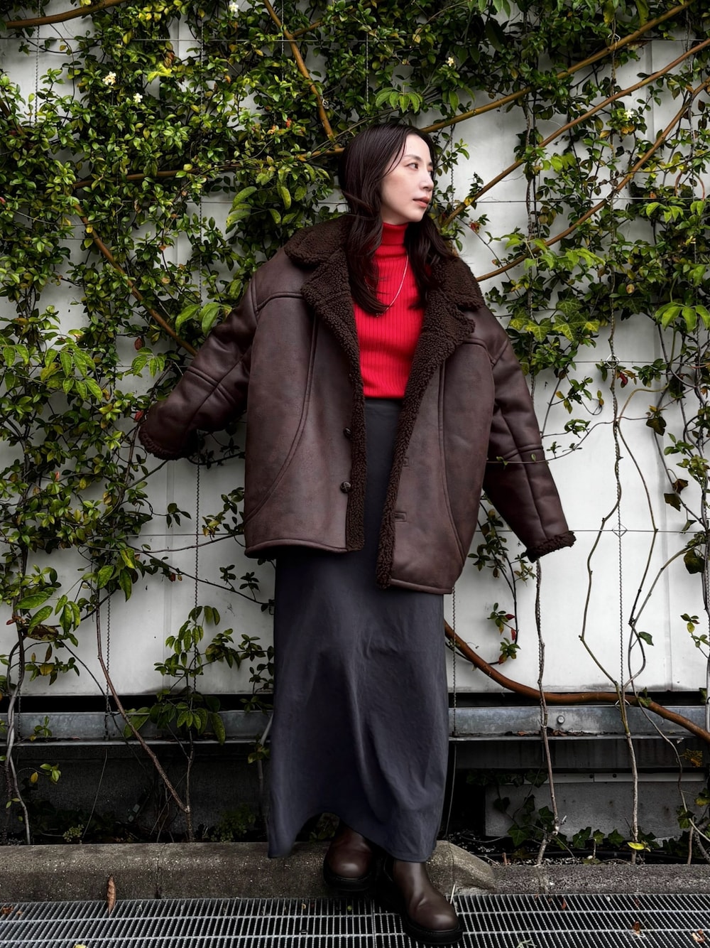 「Ungridのフェイクムートンルーズブルゾン（ブルゾン、ブラウン系）」を使った、庄司　未菜美さん（レディース・159cm）の秋コーディネートの1枚目の写真