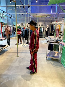 「DIESEL（ディーゼル）のアイテム（ハット）」を使った、manabu iwasakiさん（メンズ・163cm）の秋コーディネート