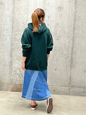 パーカーを使った デニムスカート の人気ファッションコーディネート Wear