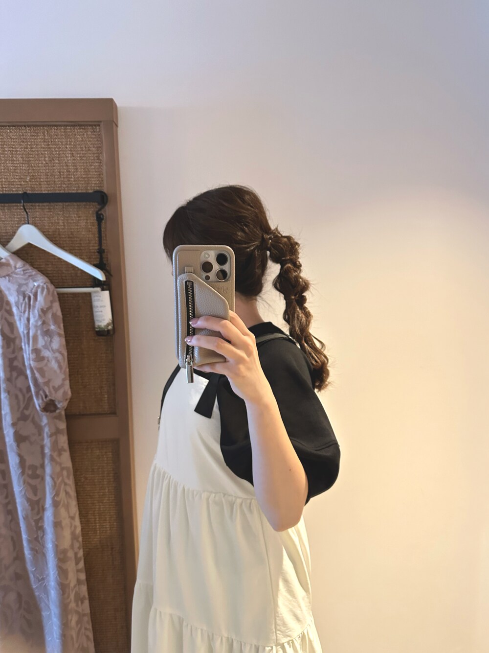 Amiur（エミレ）の「typewriter belt tiered ops（ワンピース