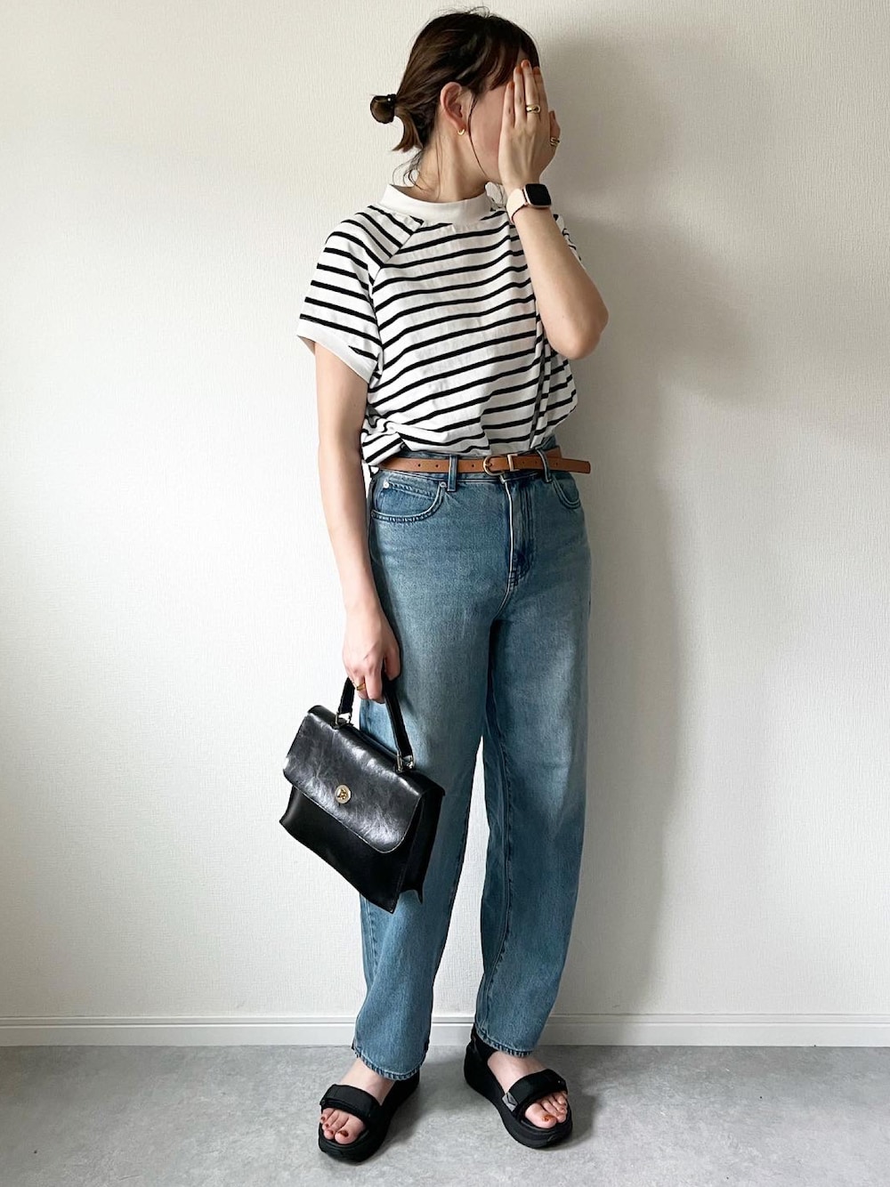 「大人カジュアル、夏服コーデ、シンプルコーデ、夏コーデ、ボーダー、ボーダートップス、UNIQLO、厚底サンダル、カジュアルコーデ、カジュアル、大人女子、サンダル、ママファッション、プチプラ、プチプラコーデ」｜「classicalelfの綿100%USAコットン、大人のモックネックラグランTシャツ。（Tシャツ/カットソー、その他）」を使った、𝚔𝚘さん（レディース・160cm）の夏コーディネートの1枚目の写真