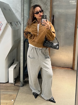 「WHO'S WHO gallery（フーズフーギャラリー）のスタッズベルト（ベルト）」を使った、CHIHONさん（レディース・158cm）の秋コーディネート