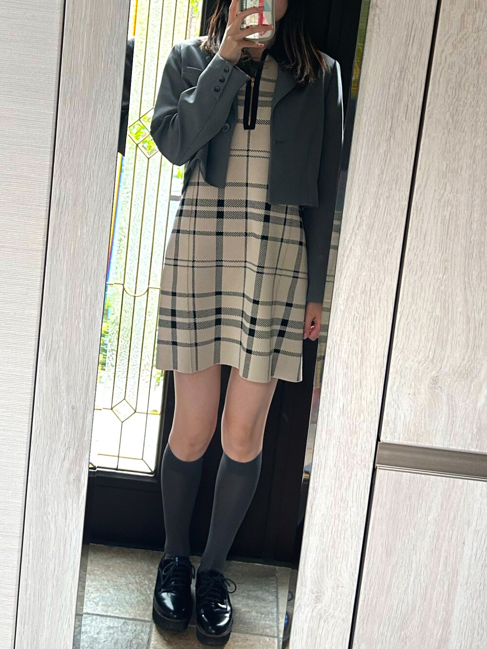 「秋コーデ、Herlipto、SNIDEL」｜「FRAY I.Dのプラットフォームローファー（パンプス、シルバー系）」を使った、mmmさん（レディース・165cm）の秋コーディネートの1枚目の写真