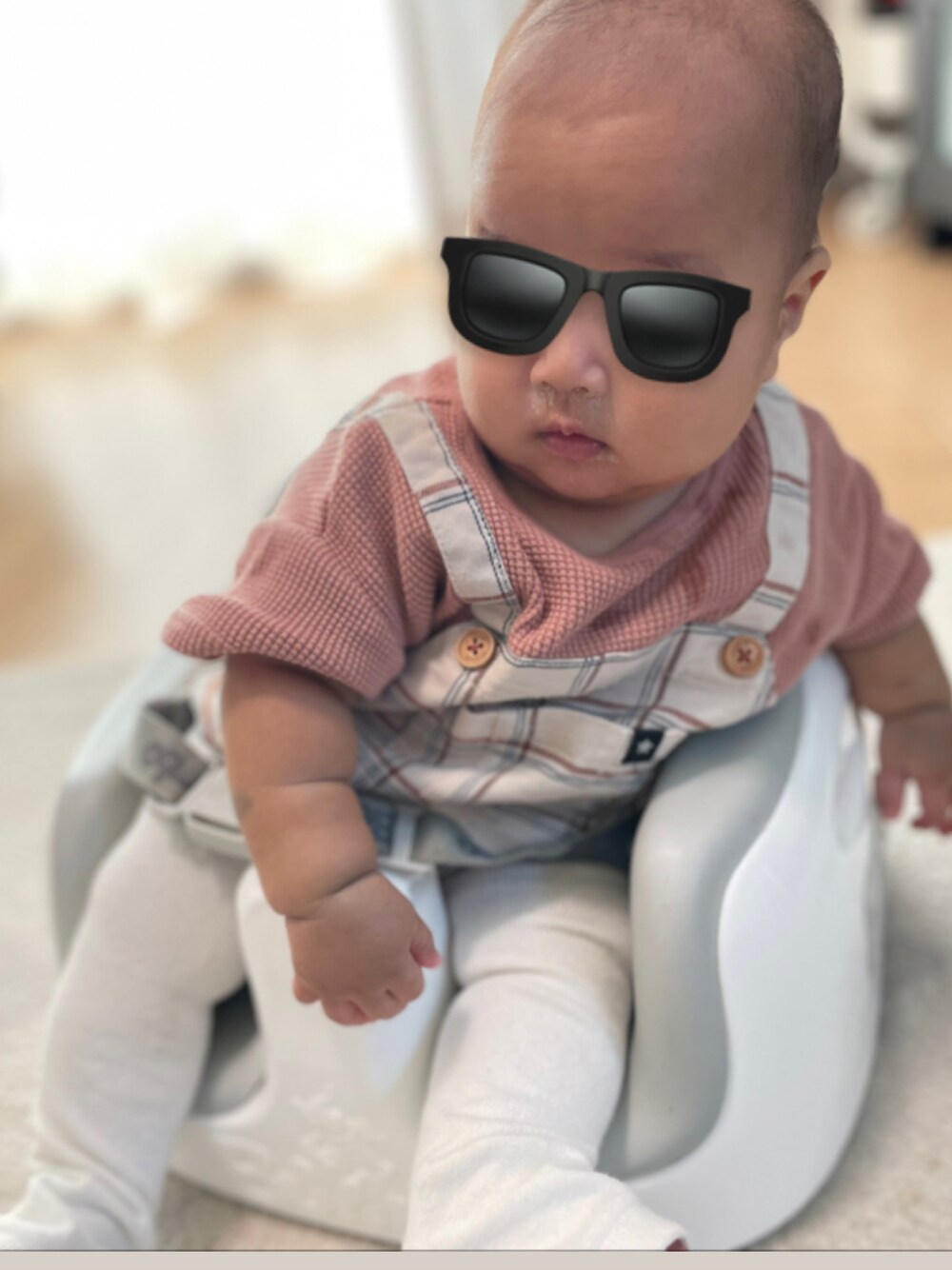 「秋冬コーデ、ootd、赤ちゃん、赤ちゃんコーデ、気温差」｜「Birthdayのアイテム（ロンパース、オレンジ系）」を使った、Ay****uさん（レディース・155cm）の秋コーディネートの1枚目の写真