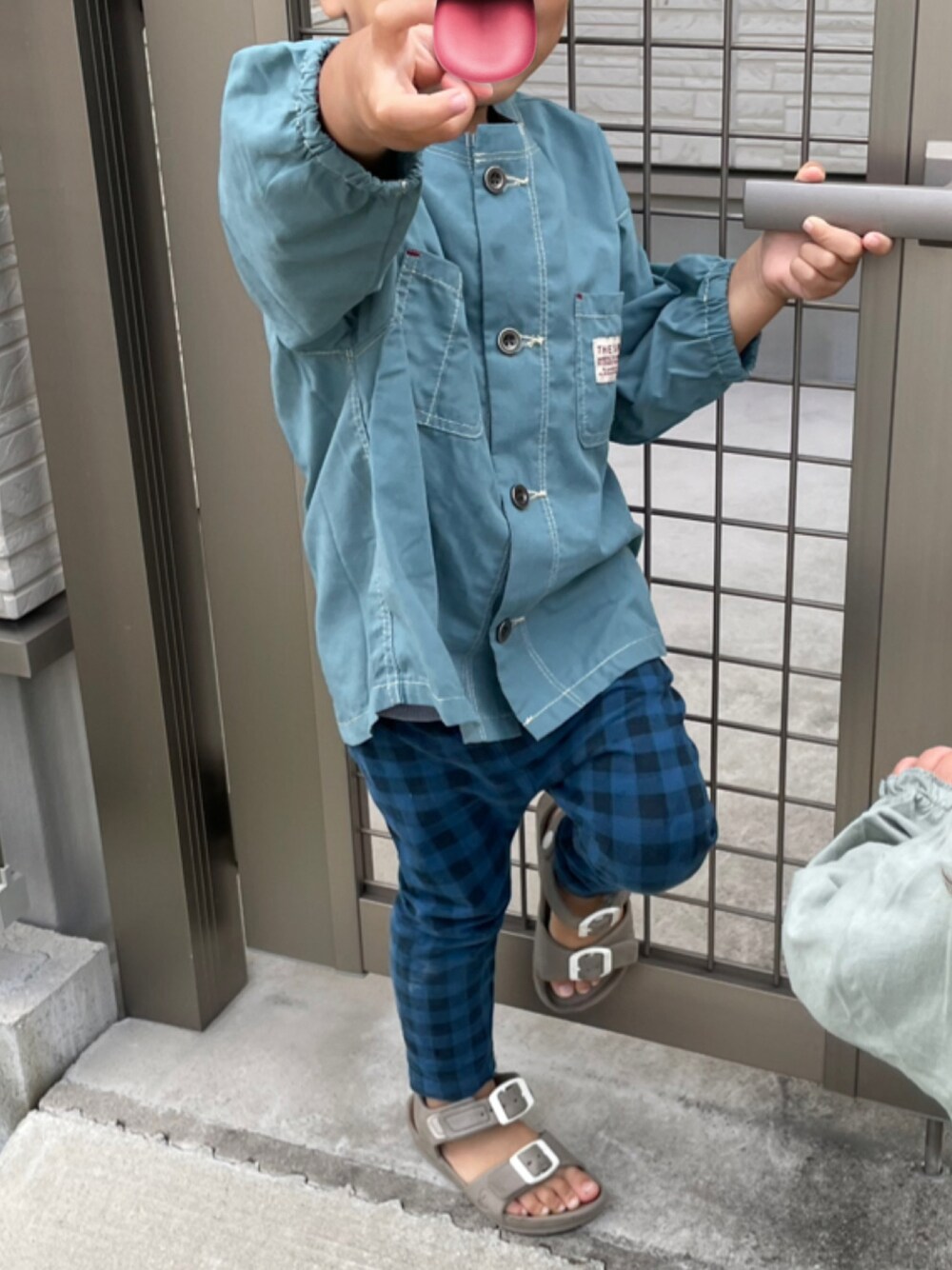 「シャツスタイル、秋冬コーデ、休日コーデ、ootd」｜「BREEZEのアイテム（シャツ/ブラウス、ブルー系）」を使った、Ay****uさん（レディース・155cm）の秋コーディネートの1枚目の写真