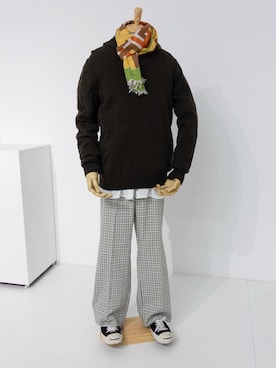 「アイテム（ストール/ショール）」を使った、シさん（メンズ・176cm）の秋コーディネート