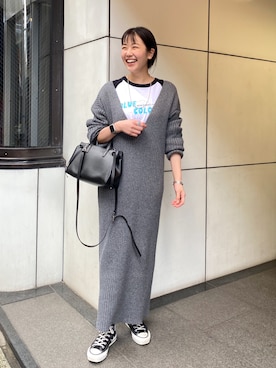「グレーニット」｜「アイテム（ワンピース/ドレス）」を使った、TSURUGASAKI_163cmさん（レディース・163cm）の秋コーディネート