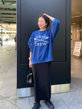 「SHENERY」｜「アイテム（スウェット）」を使った、TSURUGASAKI_163cmさん（レディース・163cm）の冬コーディネート