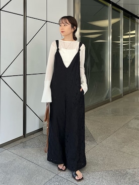 「フレアスリーブ」｜「アイテム（サロペット/オーバーオール）」を使った、shioさん（レディース・156cm）の冬コーディネート