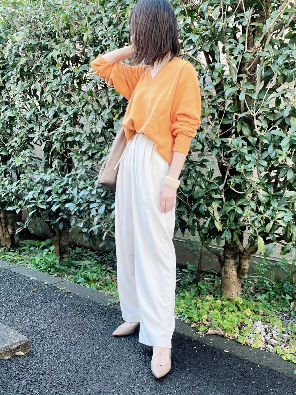 「CLANE、Plage、CENE、オレンジ、春コーデ、カラーニット、パンツスタイル、春服みてみて、オトナカジュアル、オトナ女子、大人カジュアル、きれいめカジュアル、春カラー、春ニット、はじめましてコーデ」｜nico＊さん（レディース・168cm）の春コーディネートの1枚目の写真
