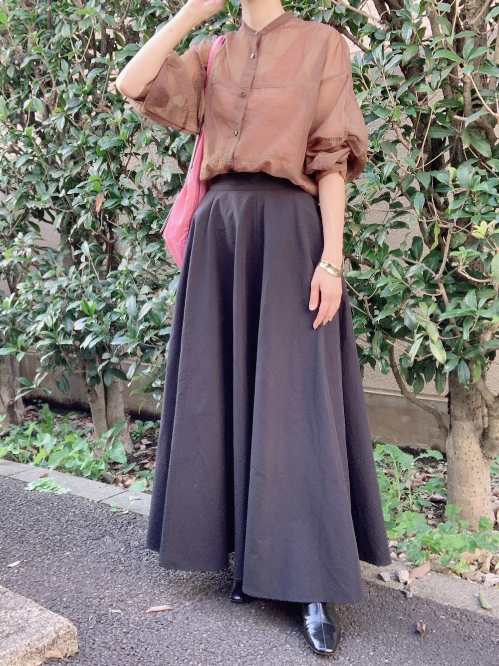 「CLANE、ZARA、Goldy、シアーシャツ、マキシスカート、シースルートップス、オトナカジュアル、秋トレンド2021、きれいめカジュアル、秋のコーデ、秋コーデ、秋服準備はじめました、オトナ女子、大人カジュアル、ボリュームスカート」｜「CLANEの【CLANE(クラネ)】ボリュームフレアマキシスカート 11109-6182（スカート、ブラック系）」を使った、nico＊さん（レディース・168cm）の秋コーディネートの1枚目の写真