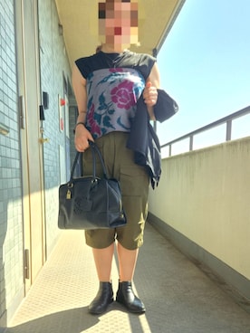 「LOEWE（ロエベ）のアイテム（ボストンバッグ、ブラック系）」を使った、着物リメイクの変態さん（レディース・160cm）の春コーディネート