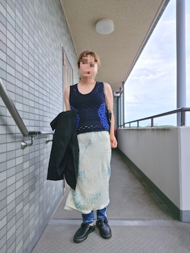 「Dr. Martens（ドクターマーチン）のアイテム（サンダル、ブラック系）」を使った、着物リメイクの変態さん（レディース・160cm）の春コーディネート