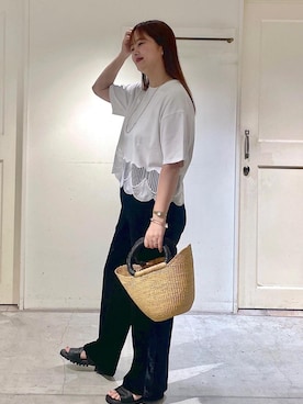 シェルスカラップTシャツを使った人気ファッション