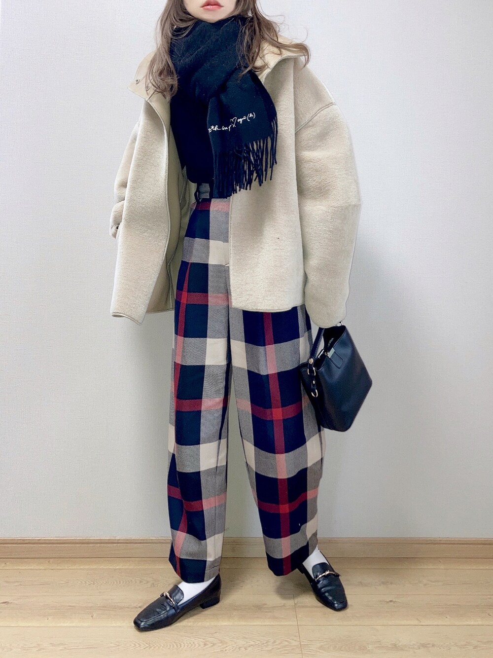 クレストブリッジチェックウールビエラタックパンツを使った人気