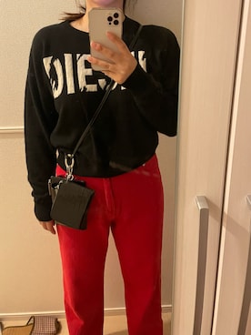 「アイテム（デニムパンツ、レッド系）」を使った、ALee.さん（レディース・163cm）の秋コーディネート