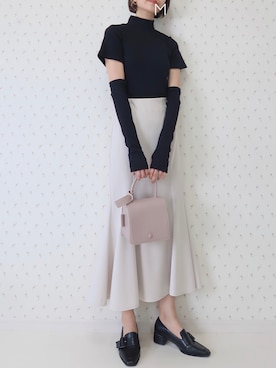 「VIOLETTA（ヴィオレッタ）のアイテム（Tシャツ/カットソー）」を使った、MAYUKOさん（レディース・163cm）の秋コーディネート