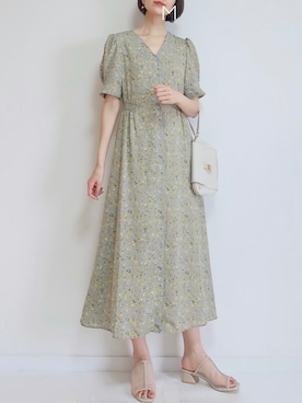 「小花柄ワンピース」｜「アイテム（サンダル）」を使った、MAYUKOさん（レディース・163cm）の夏コーディネート