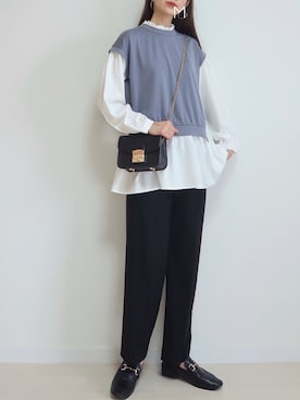 「select MOCA（セレクトモカ）の柔らかく履きやすいフェイクレザーゴールドビット付きローファー（ローファー）」を使った、MAYUKOさん（レディース・163cm）の秋コーディネート