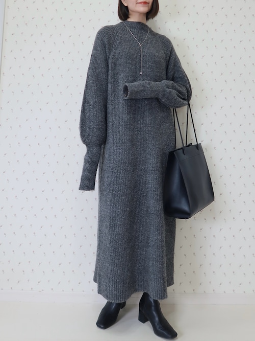 24AW ジャスグリッティー 袖カフス リブニットワンピース 金 Aライン