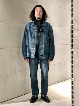 「ストレートデニム」｜「アイテム（デニムジャケット）」を使った、ジャーナルスタンダード メンズさん（メンズ・175cm）の冬コーディネート