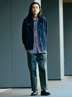 「ボタンダウンシャツ」｜「アイテム（ブルゾン）」を使った、ジャーナルスタンダード メンズさん（メンズ・181cm）の冬コーディネート