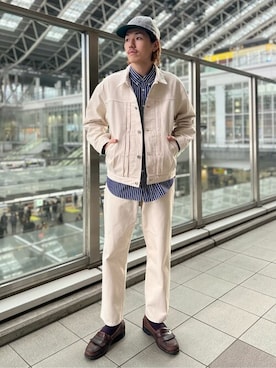 「ストレートデニム」｜「アイテム（デニムジャケット）」を使った、ジャーナルスタンダード メンズさん（メンズ・175cm）の冬コーディネート