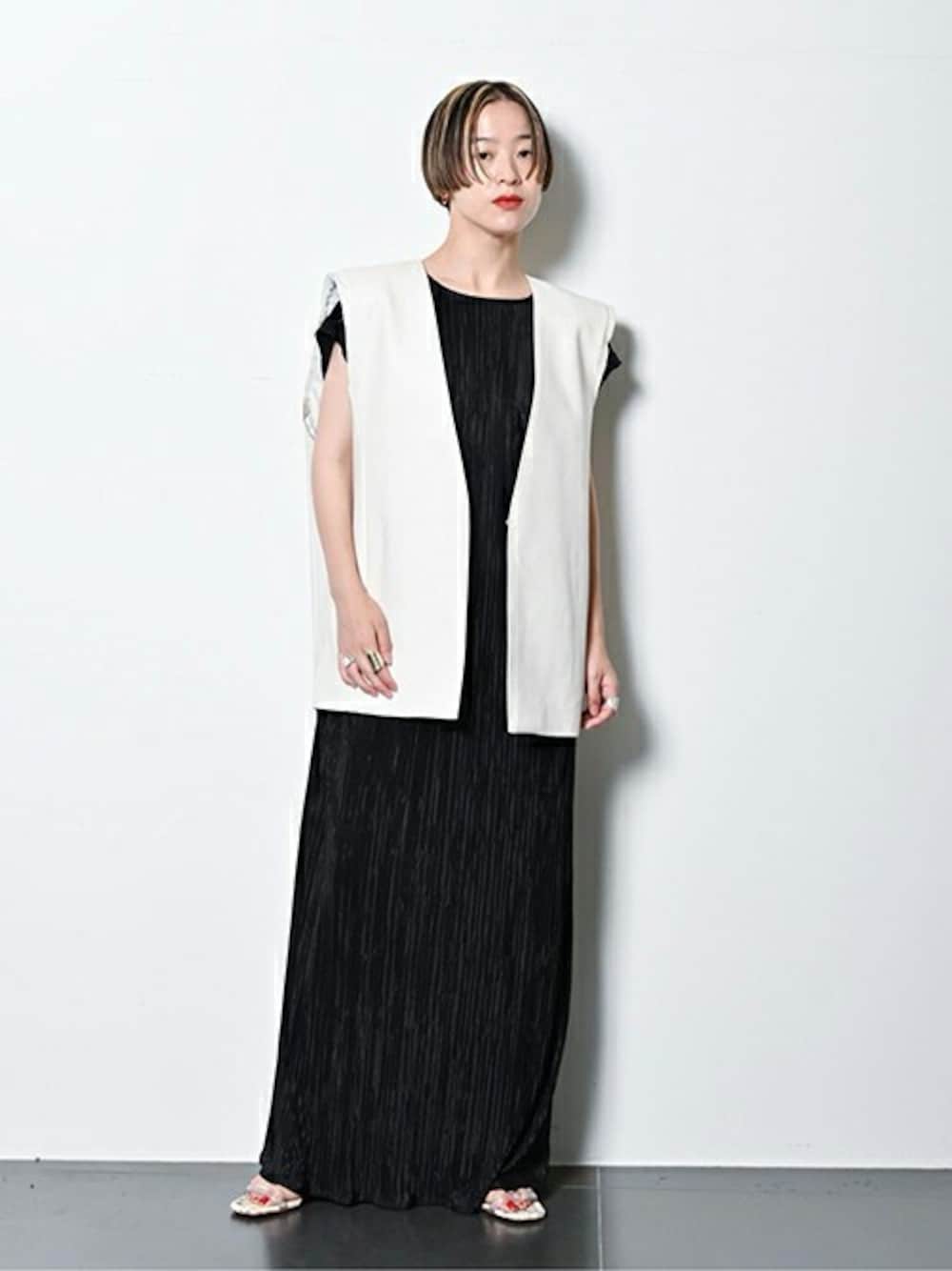 CITYSHOP（シティーショップ）の「DEEP VNECK DRESS：ワンピース 