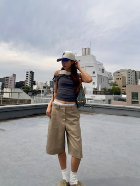 「アイテム（チノパンツ）」を使った、NATSUKIさん（レディース・170cm）の夏コーディネート