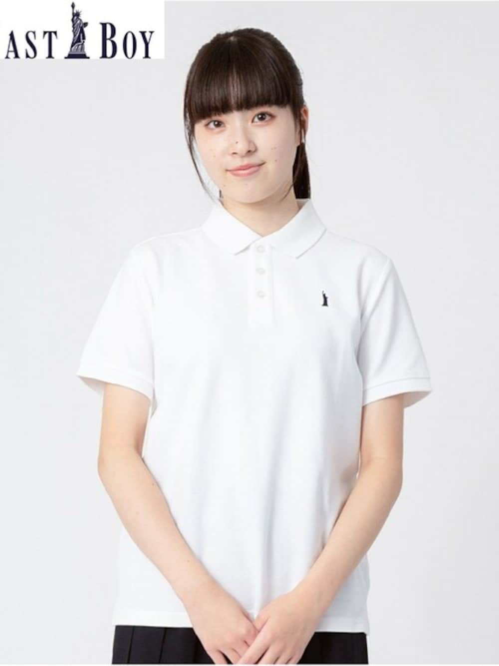 「カットソー、スカート、夏、制服、スクール、ポロシャツ、通学、学校、高校生、スカートコーデ」｜「EASTBOYのポロシャツ 半袖 COOLMAX スクール 制服 通学 中学生 高校生（ポロシャツ、ホワイト系）」を使った、殿内 虹風さん（レディース・164cm）の春コーディネートの1枚目の写真