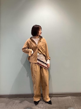 「アイテム（バンダナ/スカーフ）」を使った、a k aさん（レディース・164cm）の秋コーディネート