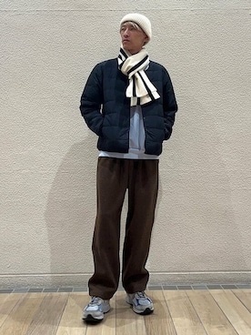 「スエット」｜「アイテム（ダウンジャケット/コート）」を使った、徳山さん（メンズ・177cm）の冬コーディネート