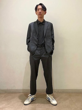 「SHIPS any（シップス エニィ）のアイテム（スラックス）」を使った、徳山さん（メンズ・177cm）の春コーディネート