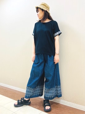 「チチカカ」｜「アイテム（パンツ）」を使った、チチカカさん（レディース・165cm）の夏コーディネート