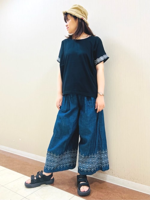 新品　チチカカ　エンブロイダリーデニムパンツ　刺繍 新品 チチカカ エンブロイダリーデニムパンツ 刺繍 - メルカリ