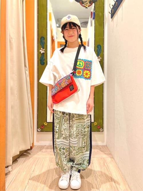 カラフルクロシェポケットTシャツ ／ Tシャツ トップス レディース 春 夏 半袖 ワンポイント クロシェ 手編み ハンドメイド ポケット オーバーサイズ 楽天市場】カラフルクロシェポケットTシャツ ／ Tシャツ
