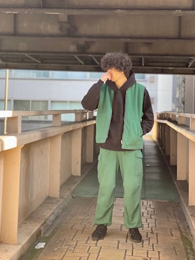 「BEAVER上野」｜「アイテム（スウェットパンツ）」を使った、OGAWAさん（メンズ・175cm）の秋コーディネート